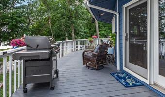 108 Pleasant Valley Rd, Amesbury, MA 01913