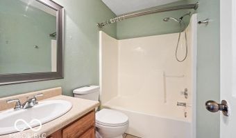 547 Deer Trail Dr, Indianapolis, IN 46217