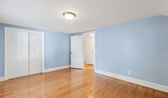 9 Country Pkwy, North Providence, RI 02911