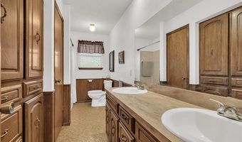 6296 Dickson Rd, Ardmore, OK 73401