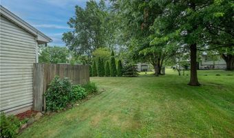 1774 Laurie Dr, Austintown, OH 44511