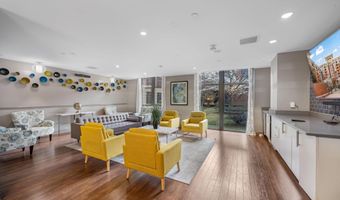 1021 N GARFIELD St B27, Arlington, VA 22201