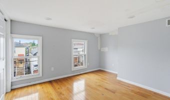 13 Cottage St, Bayonne, NJ 07002