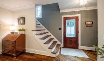 3729 Broadview Dr, Cincinnati, OH 45208