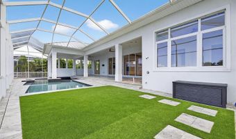 5718 TYBEE ISLAND Dr, Apollo Beach, FL 33572