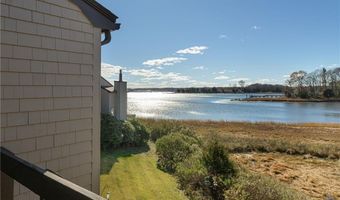 255 Fishing Cove Rd, North Kingstown, RI 02852