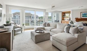 31 Coddington Wharf 24, Newport, RI 02840