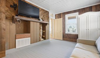 674 E BAY Ave, Barnegat, NJ 08005