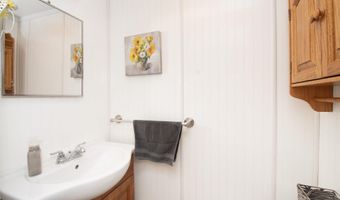 1109 S Van Buren St, Auburn, IN 46706