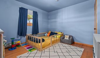 1343 W FRANKLIN St, Appleton, WI 54914
