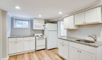 1519 STAFFORD St N 3, Arlington, VA 22207