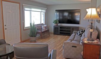 729 S 16th St, Bismarck, ND 58504