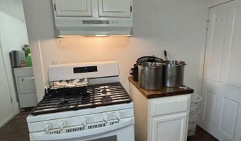 141 W College St, Aurora, MO 65605