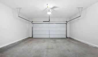 422 Auburn Crossing Dr, Auburn, GA 30011