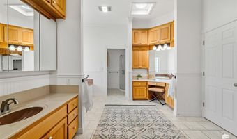 2448 Haven Dr, Abilene, KS 67410