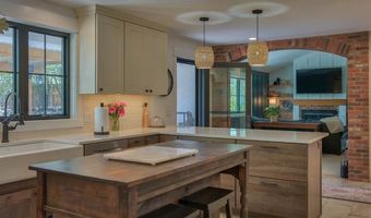 502 Skyline Dr, Cody, WY 82414