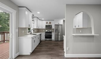628 Hickory Knoll Ct, Ballwin, MO 63021