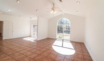 561 W Redbud Ln, Atoka, OK 74525