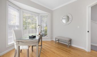 61 Schooner Cove Ln, Narragansett, RI 02882