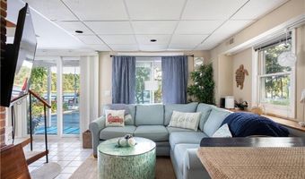 110 Rocky Hollow Rd, East Greenwich, RI 02818