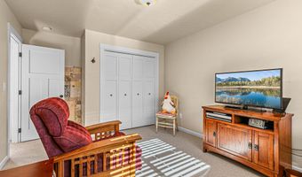 345 Fair Oaks Ave, Ashland, OR 97520