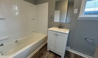 1166 Bellows St, Akron, OH 44301
