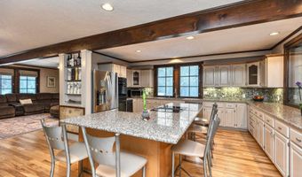 107 Fresh Pond Ln, Brookline, NH 03033