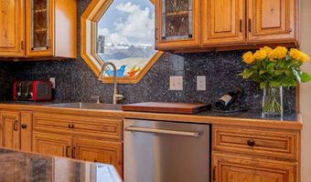 2433 Southfork Rd, Cody, WY 82414