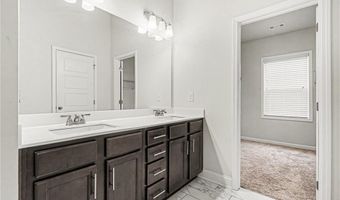 612 Auburn Crossing Dr, Auburn, GA 30011