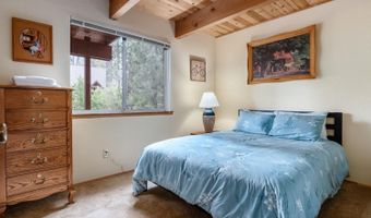 2245 Castlewood Ln, Arnold, CA 95223
