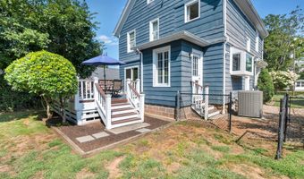 497 Maple Ave, Cheshire, CT 06410