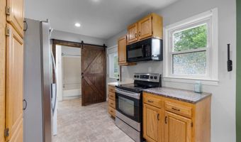 718 N Cedar St, Auburn, IN 46706