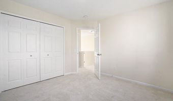 5776 Cedar Ridge Dr, Ann Arbor, MI 48103
