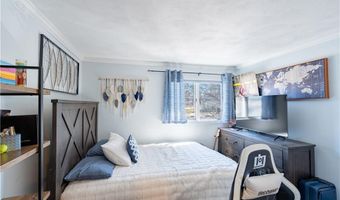 62 Nipmuc Trl C, North Providence, RI 02904