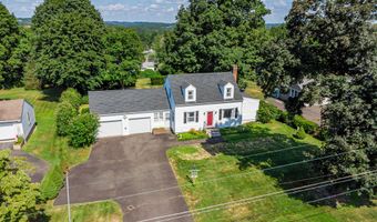 19 Valerie Ln, Danbury, CT 06811