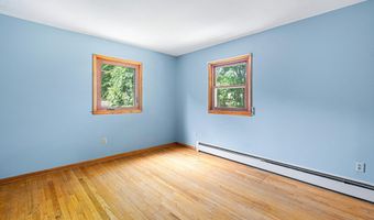 88 Pleasant Ave, Burlington, VT 05408