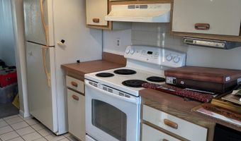 943 Fox Hollow Drive. Dr, Hudson, NH 03051