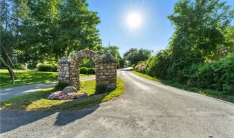 130 S Niantic Dr, Charlestown, RI 02813