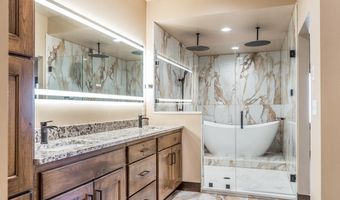 2816 E Sunflower Cir, Brandon, SD 57005