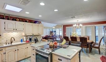 176 Madonna Dr, Benton, LA 71006