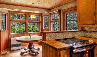 44072 Anderson Ln, Astoria, OR 97103