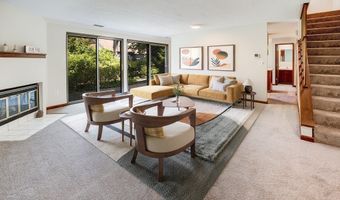 296 Brown Bear Xing 296, Acton, MA 01718