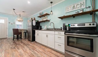 207 E Terminal Blvd, Atlantic Beach, NC 28512