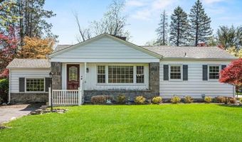 76 S Airmont Rd, Airmont, NY 10901