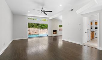 5900 Ostrom Ave, Encino, CA 91316