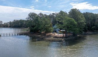 25285 CANTRELL Ln, Accomac, VA 23301