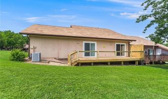 2 Walter Dr, Bella Vista, AR 72714