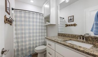 2 Islay Ln, Bella Vista, AR 72715