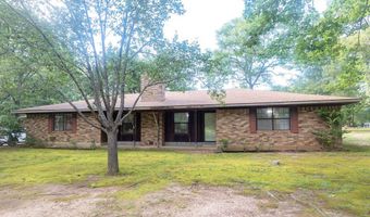 120 Peterson Dr, Benton, LA 71006