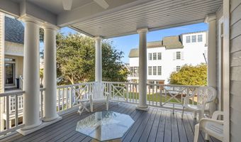 101 Bay Ridge Dr, Atlantic Beach, NC 28512